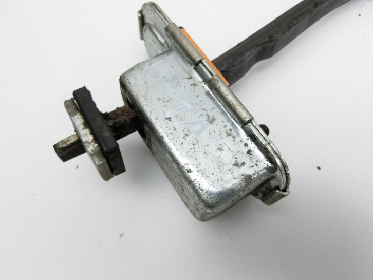 Hyundai Tucson TL 15-18 Türfangband Türbremse Türanschlag Links Vorne Hyundai Tucson TL 15-18 30.03.2017 gebraucht Vorschau 4