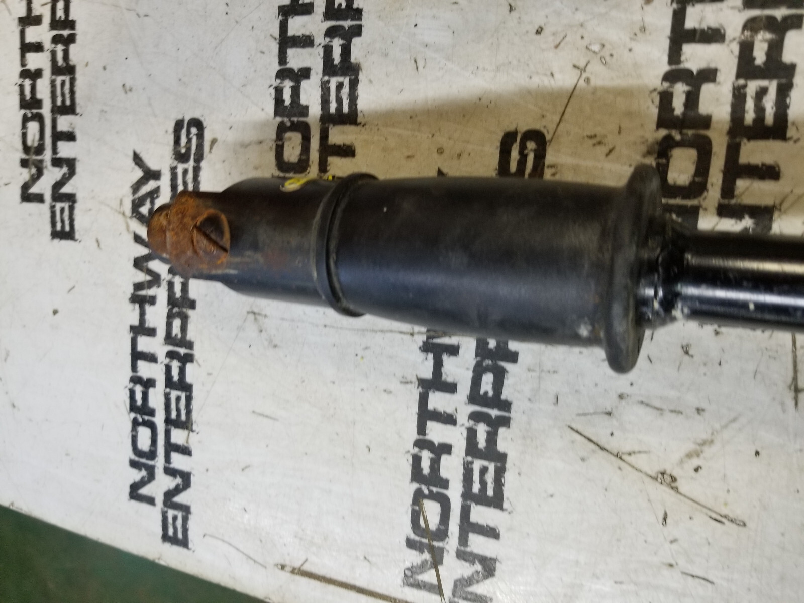 UNIVERSAL TOOL UT8603 Triple Head Scaling Hammer RE0324 - Picture 2 of 9