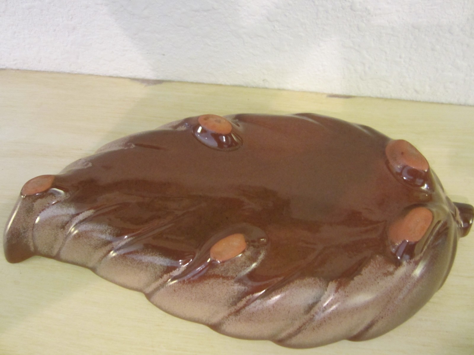 Vintage Unmarked Frankoma Brown Satin Small Leaf Bown