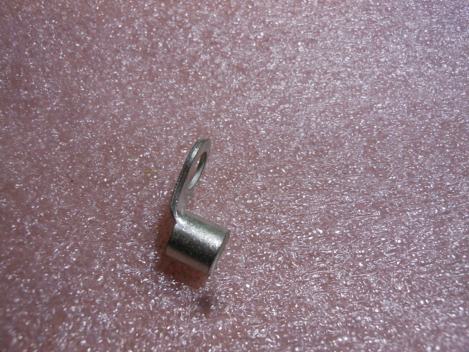 AMP TERMINAL LUG (10 PC LOT) PART # 35721  NSN:  5940-00-142-2212  MAX WIRE 4AWG