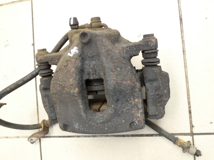 Toyota Auris E15 06-10 VVTi 1,3 74KW Bremssattel Bremszange Vorne Rechts Toyota Auris E15 06-10 17.08.2009... Vorschau 4