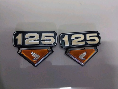 左右金属製リプロ エンブレム CB125 CL125 サイドカバー ベンリィ 左右金属製リプロ エンブレム CB125 CL125 サイドカバー