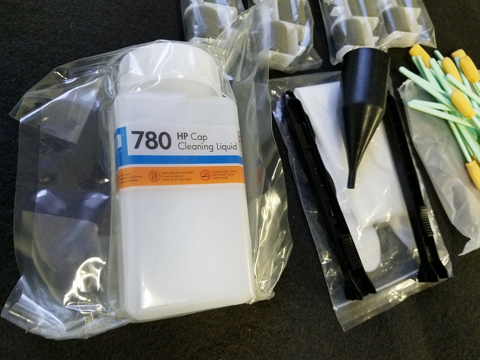 NEW~ HP DesignJet 8000 S 780 CAP CLEANING KIT CB302A FREE SHIPPING