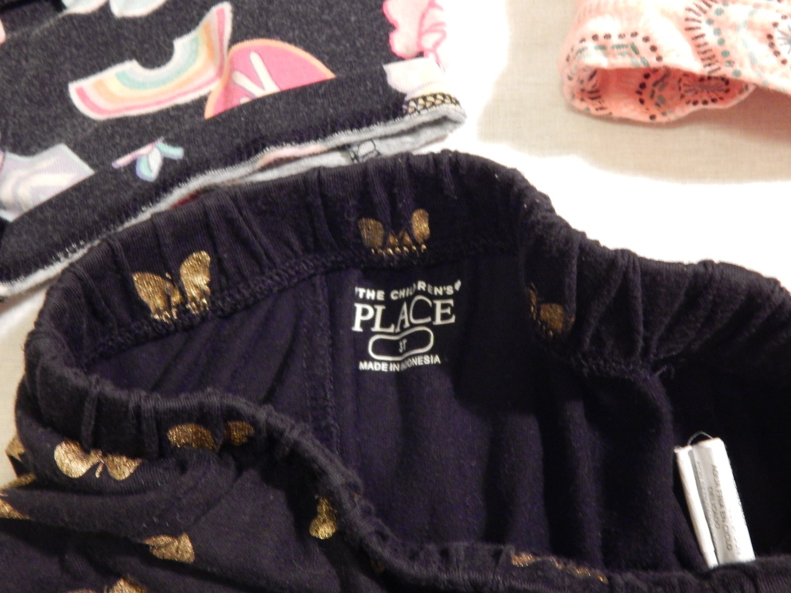 Girl's 2T And 3T Lot Of 3 Shorts The Children's Place Crazy 8