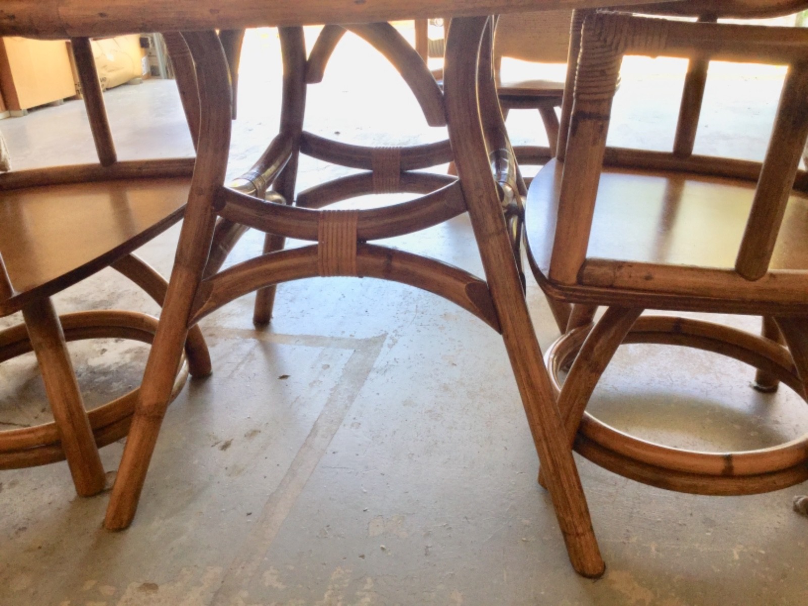 Vintage 48” Round RATTAN Dining Table + 4 Chairs