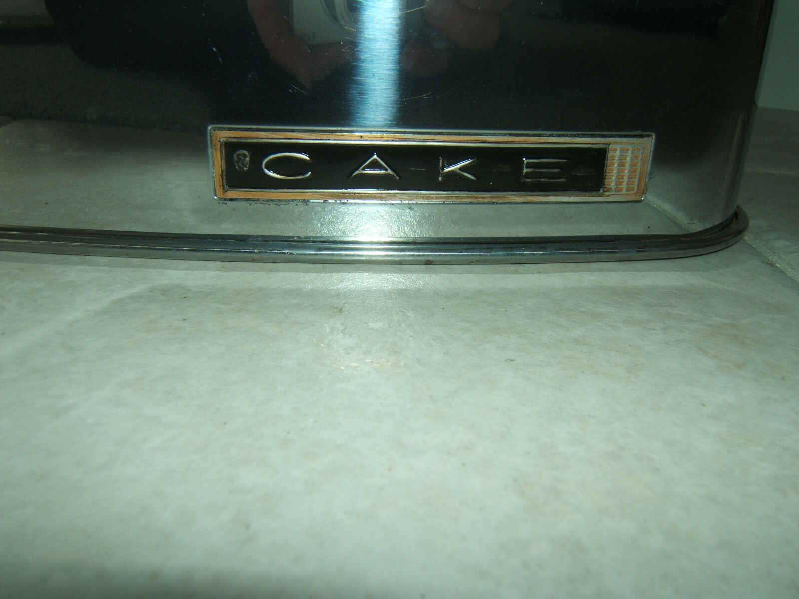 Vintage Lincoln Beauty Ware Chrome Metal Cake Keeper Carrier Saver Cover