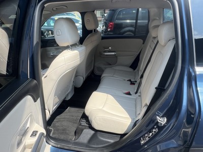 image 3 of interior