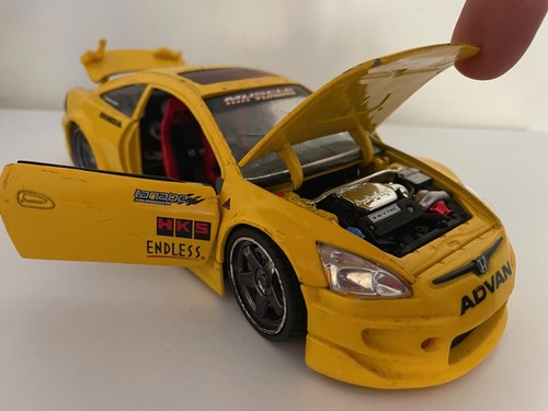 Muscle Machines 8” HONDA ACCORD '03 Diecast RALLY CAR 1:24