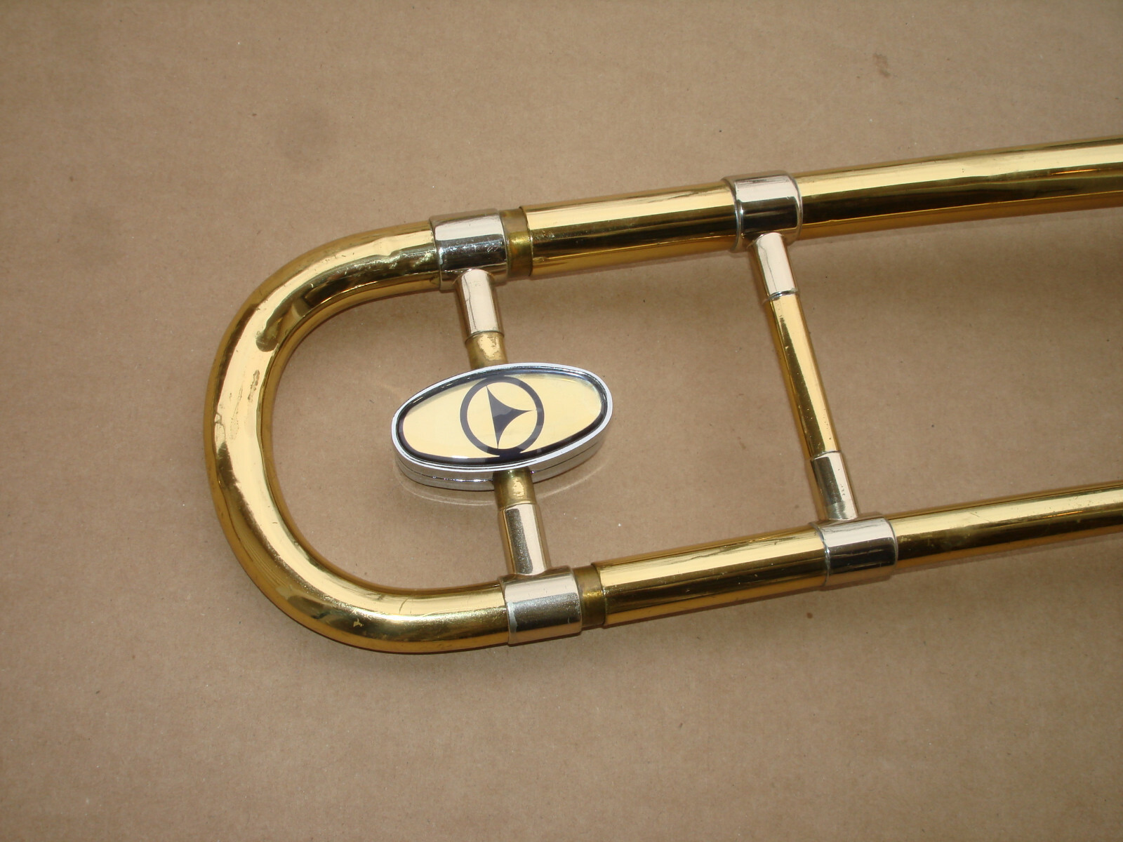 Holton TR602 Holton Collegiate Bb Trombone with Mouthpiece & Case 820258