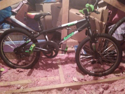 Childs Bike avigo drift COLLECTION PECKHAM LONDON 