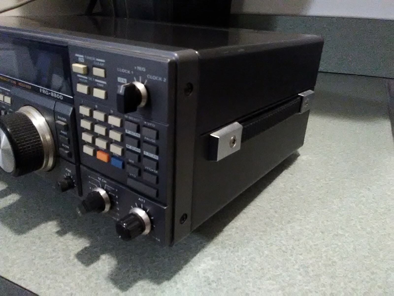 YAESU FRG-8800 COMMUNICATIONS RECEIVER