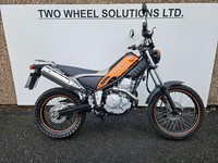 Yamaha XG250 Tricker in lovely looking colours 