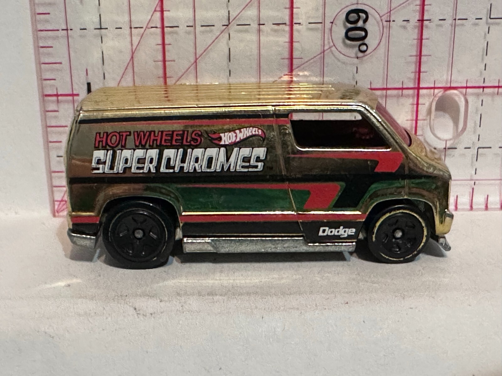 Hot Wheels Custom '77 Dodge Van 3台セット Amazon.com: Hot Wheels Custom '77 Dodge Van, [white] 65/250
