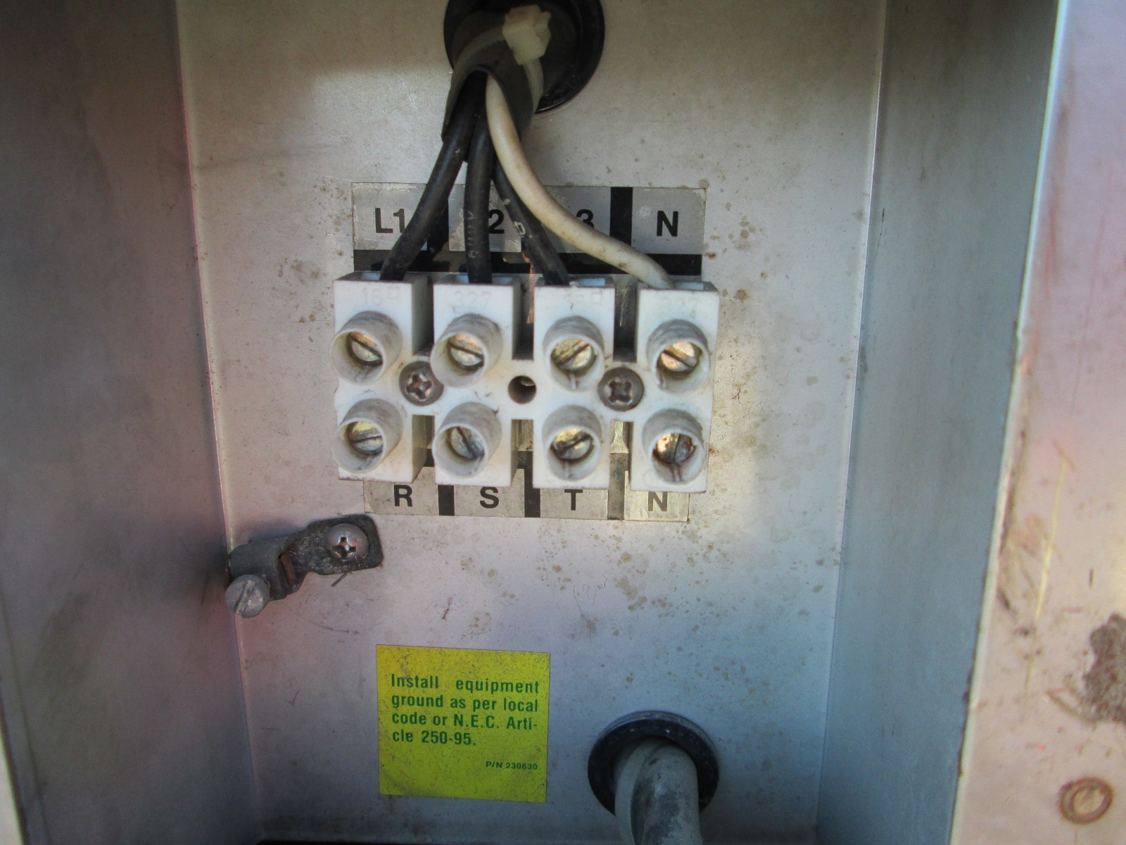 Maytag Commercial Washer, Model AT18MC2.- I Will Part OUt