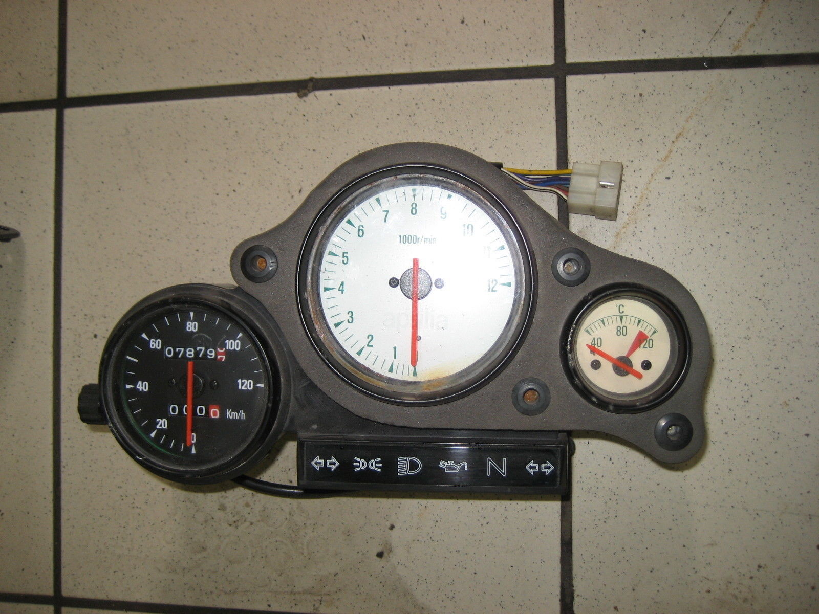 Leichtkraftrad-Instrumente & -Cockpits