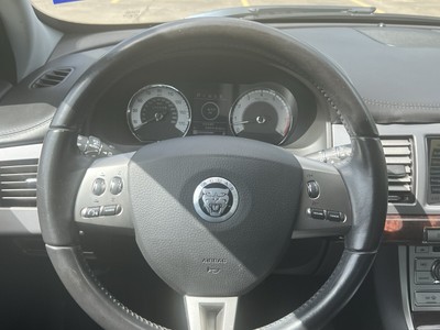 image 3 of interior