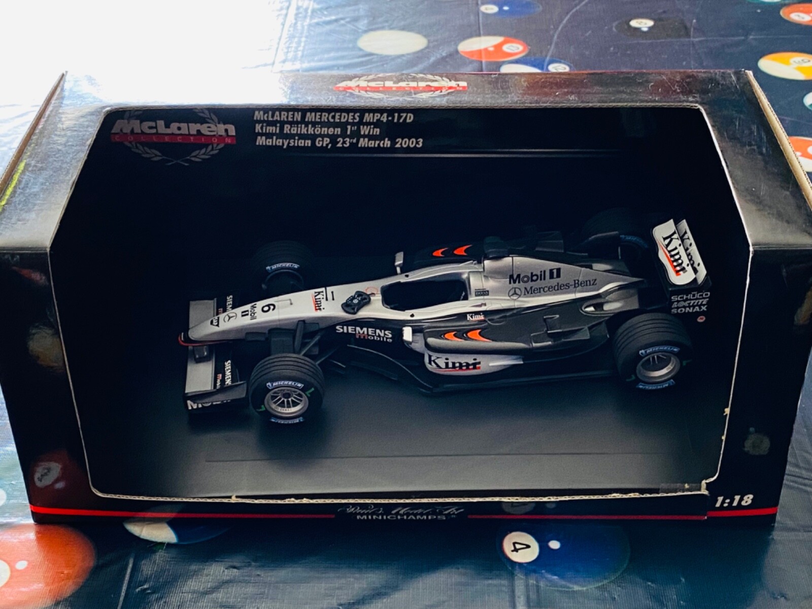 MINICHAMPS McLaren 1:18 Kimi Räikkönen Minichamps 1:18 Kimi Räikkönen McLaren MP4-17D #6 formula 1