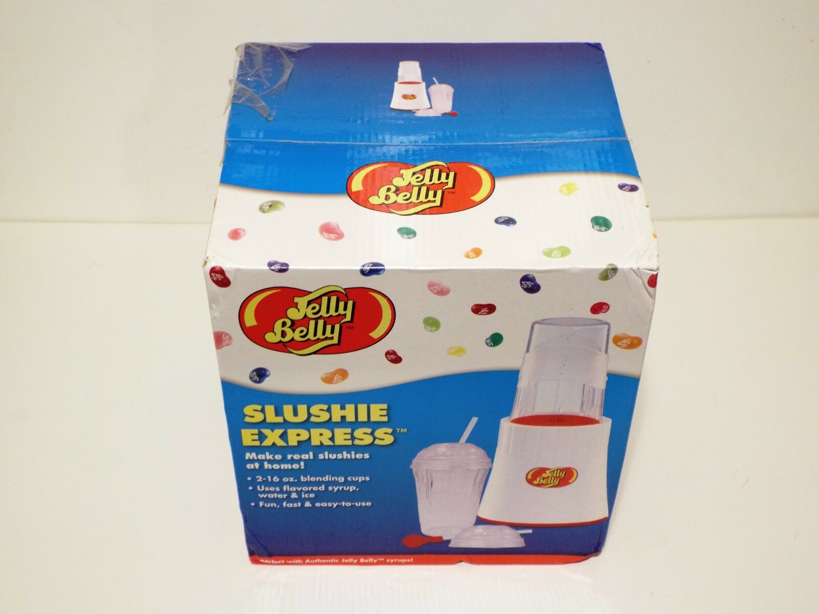 JELLY BELLY SLUSHIE EXPRESS MAKER WITH SAFETY SWITCH 2-16oz. CUPS