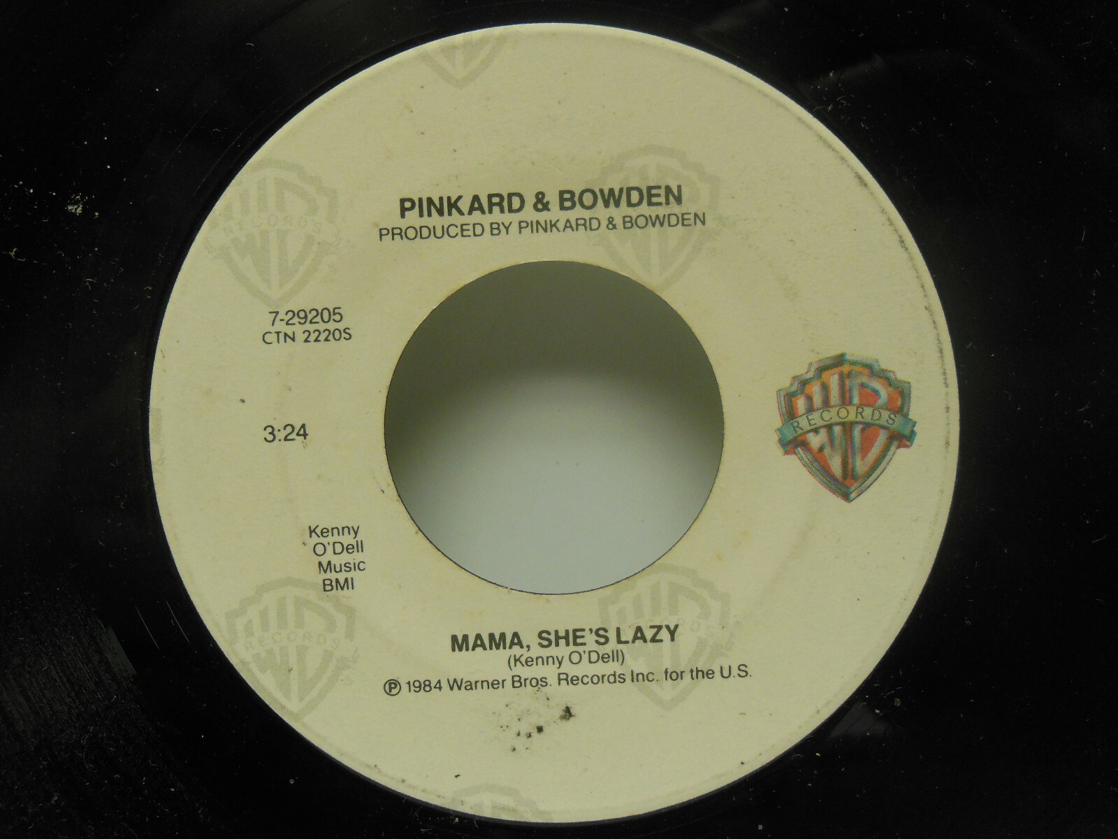 Pinkard & Bowden: Mama, She's Lazy / Shake a Snake, 45 RPM