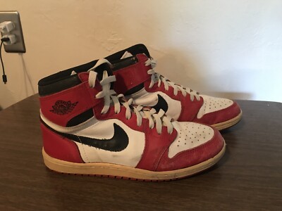 1985 jordan 1 black toe