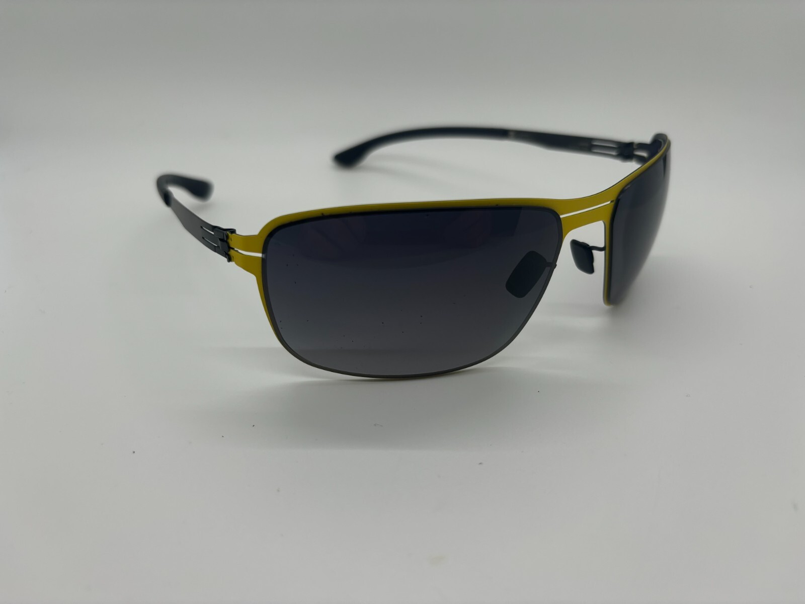 Pre-owned Ic! Berlin Ic Berlin Lance Acid Yellow Black Sunglasses 65-18-135mm Comes W/ Full Set
