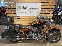 Harley-Davidson Road King Screaming Eagle CVO FLHRSE - ABSOLUTELY STUNNING!!!
