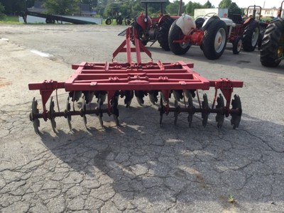 Very Nice 22 Disc  3 POINT HITCH ADJUSTABLE  DISC HARROW