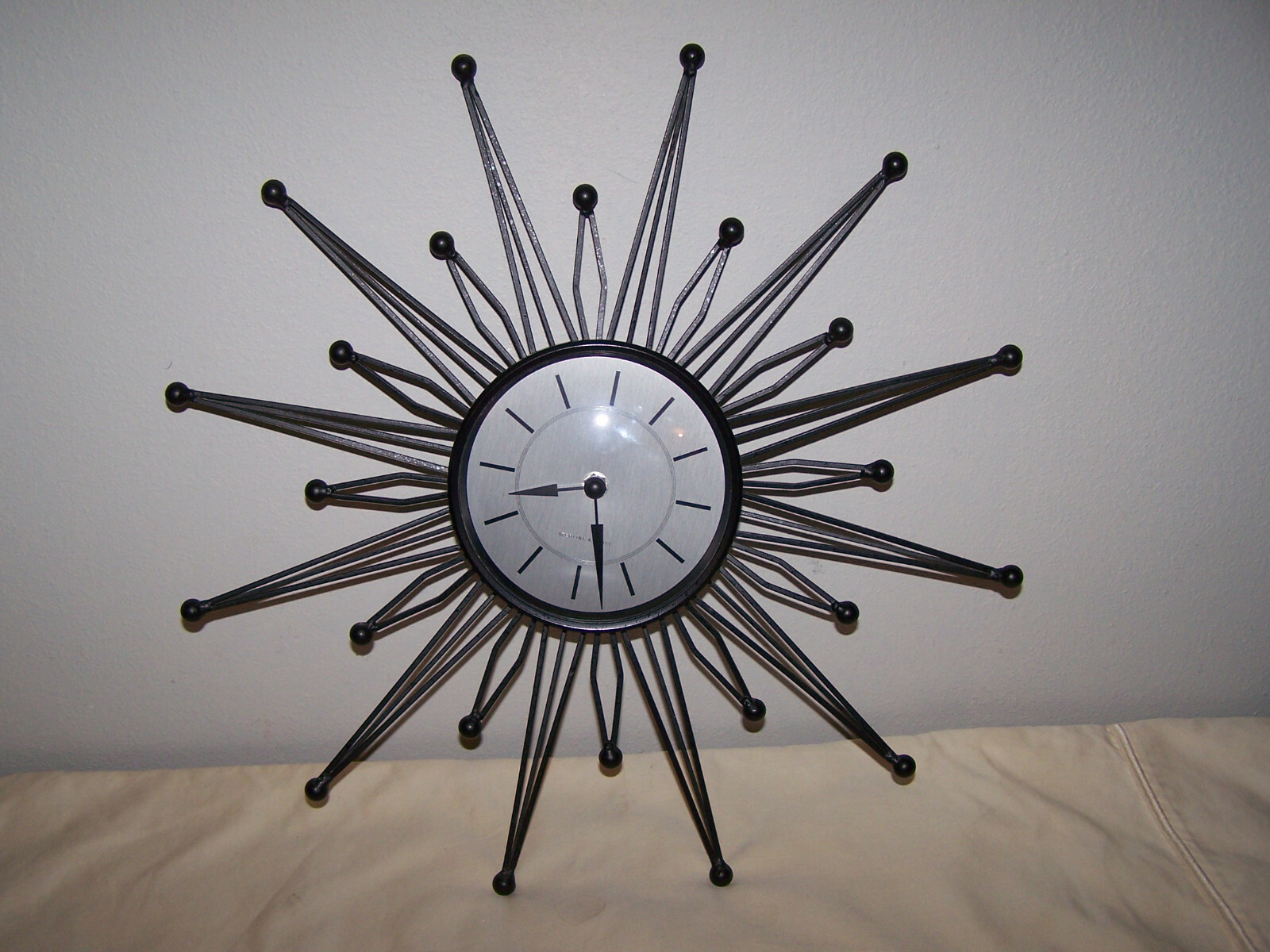 Sterling and Noble Starbust Black & Grey Wall Clock 18