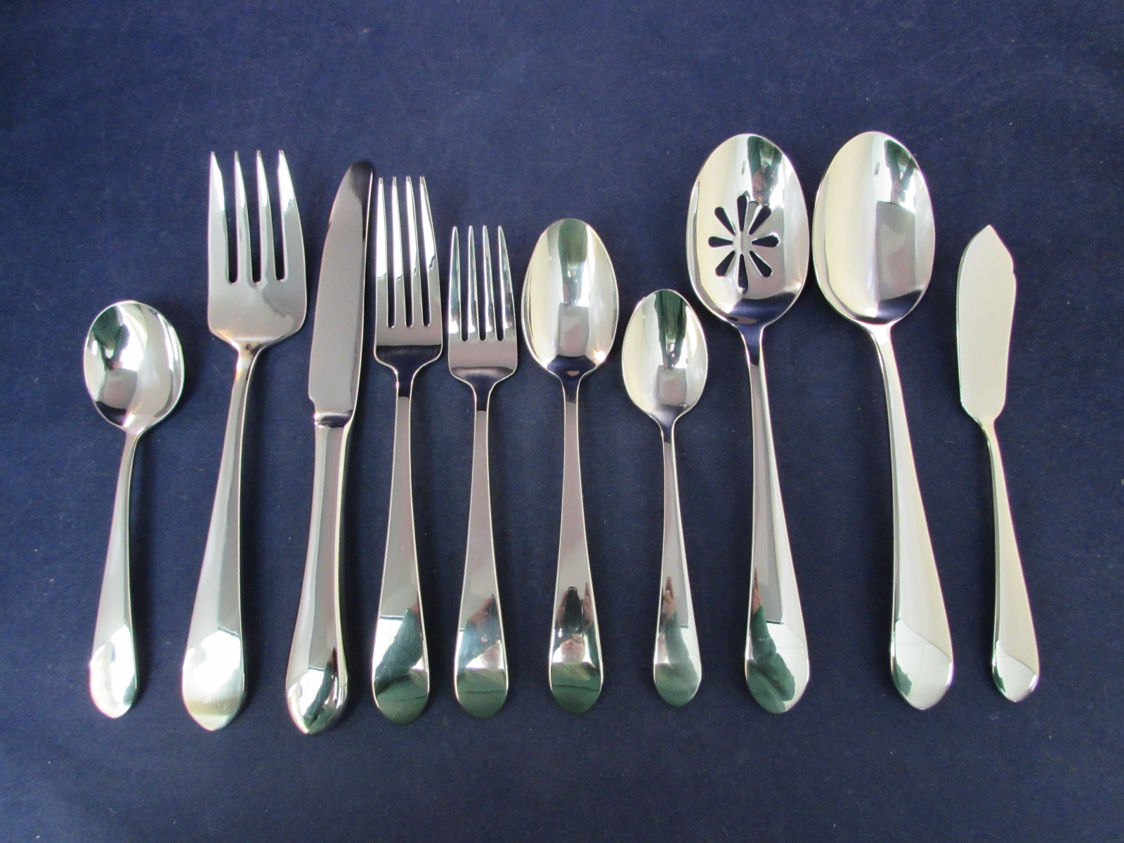 Towle 18/10 Stainless BOSTON ANTIQUE Flatware Silverware NEW Your