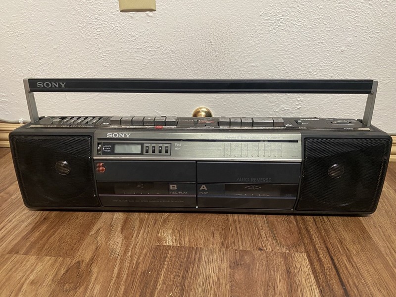 Sony Soundrider CFS-W401 Vintage Boom Box MADE IN JAPAN