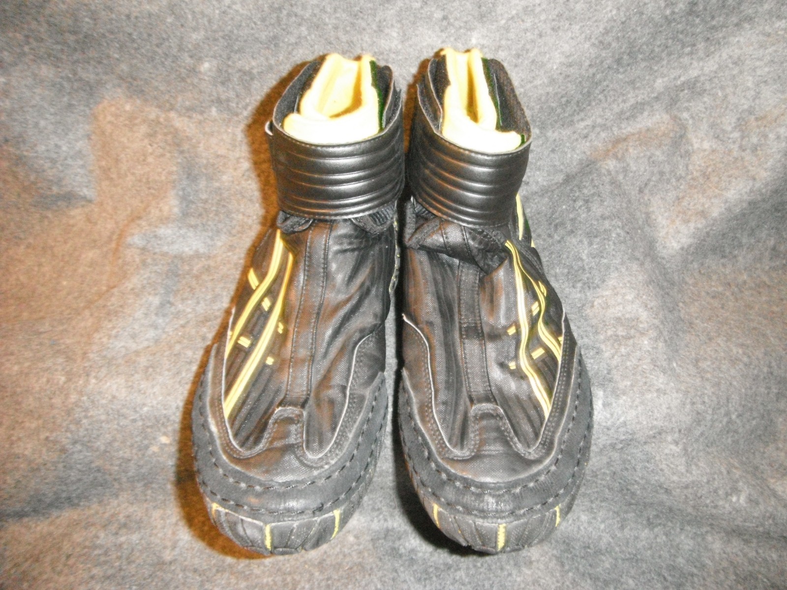 Asics 54's Wrestling Shoes Size 9.5