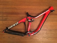 giant red mountain bike