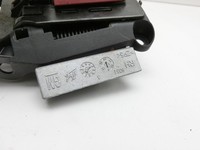 Opel Adam M13 12-19 Türgriff Griff aussen Rechts Vorne GXM Opel Adam M13 12-19 04.10.2013 13396248 1383590 gebraucht Vorschau 4