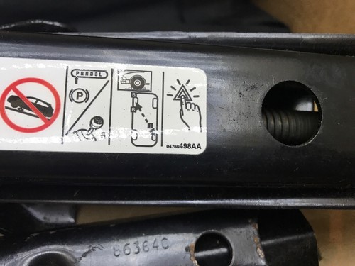 2008-2020 TOWN COUNTRY GRAND CARAVAN EMERGENCY SPARE TIRE JACK KIT TOOLS BAG