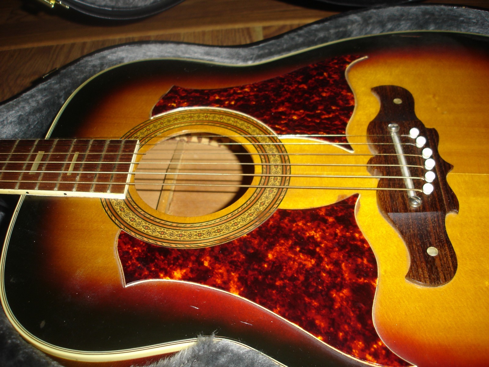 Harmony Sovereign model H1266 Acoustic Guitar
