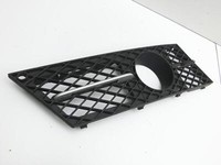 BMW E60 530d LCI 07-10 Frontblende Frontleiste für Nebelscheinwerfer Rechts BMW E60 530d LCI 07-10 23.10.2008 gebraucht Vorschau 4