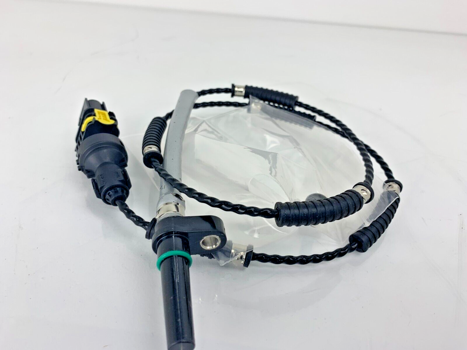 Genuine Paccar 2238131 Turbo Speed Sensor Kenworth T680