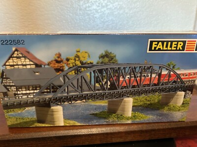OVER SINGLE ARCH BRIDGE  LONG SPAN WALKWAYS - N Scale PLASTIC KIT - FALLER - NEW