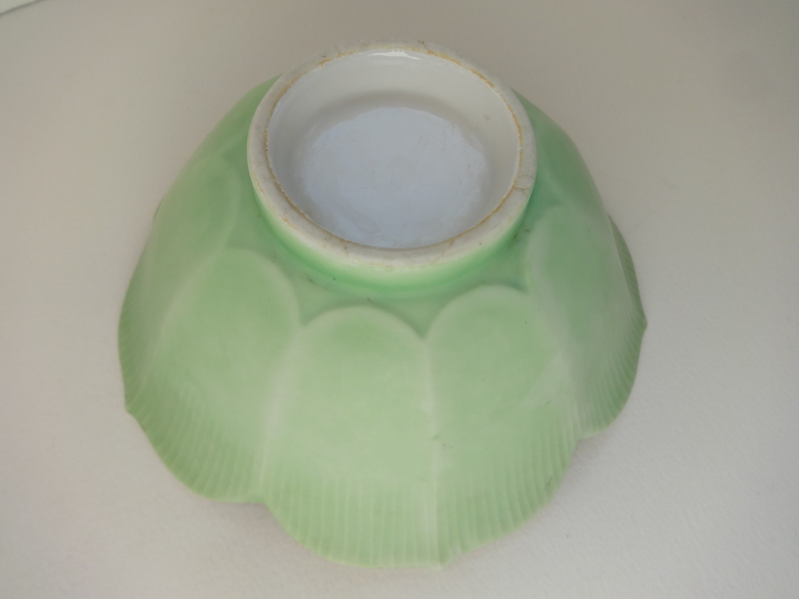 Art Nouveau green Porcelain Lotus Bowl