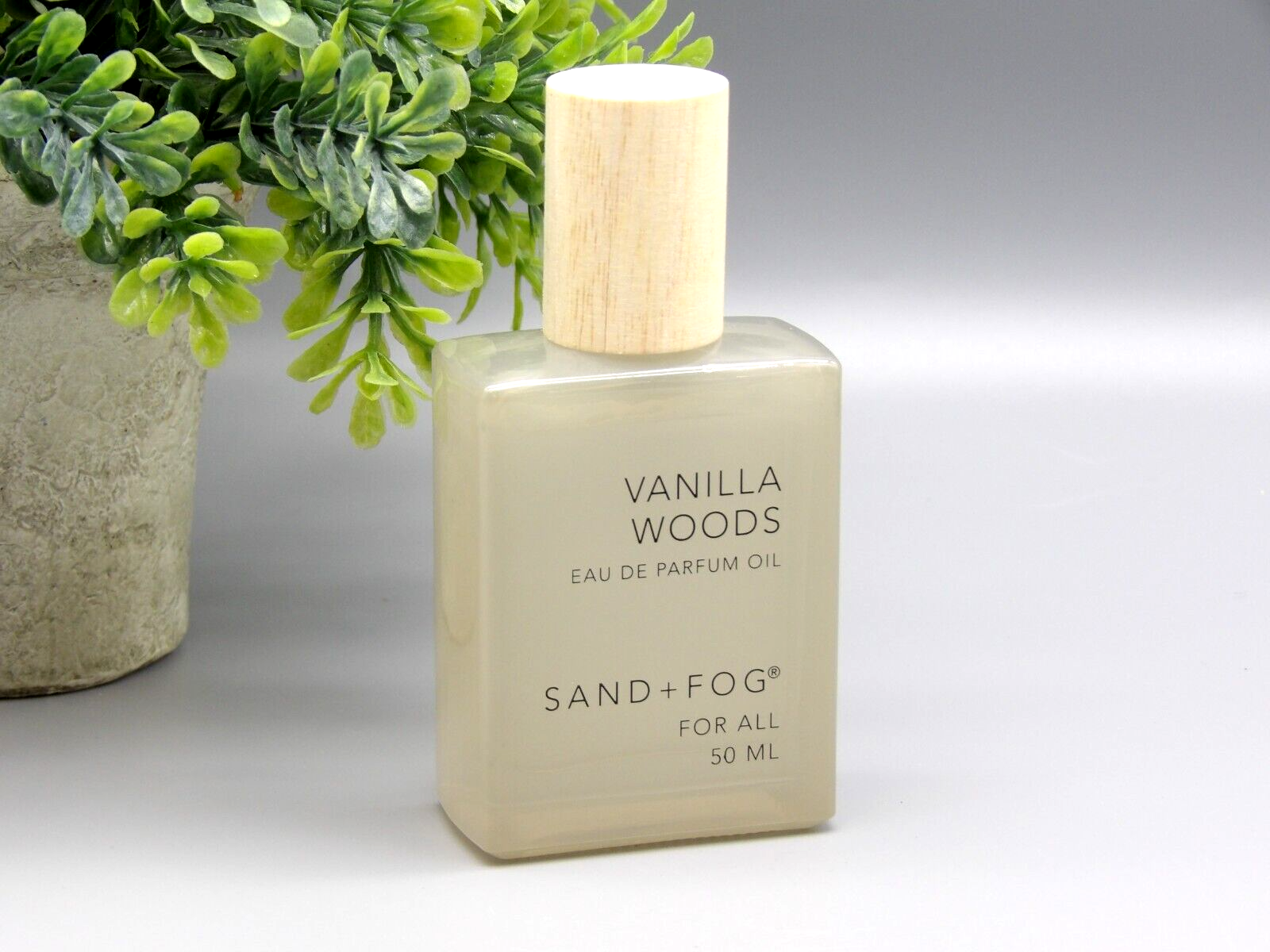 Un Bois Vanille 50ml Eau de Parfum未使用品 試してみた】Un bois vanille アンボアバニール セルジュ