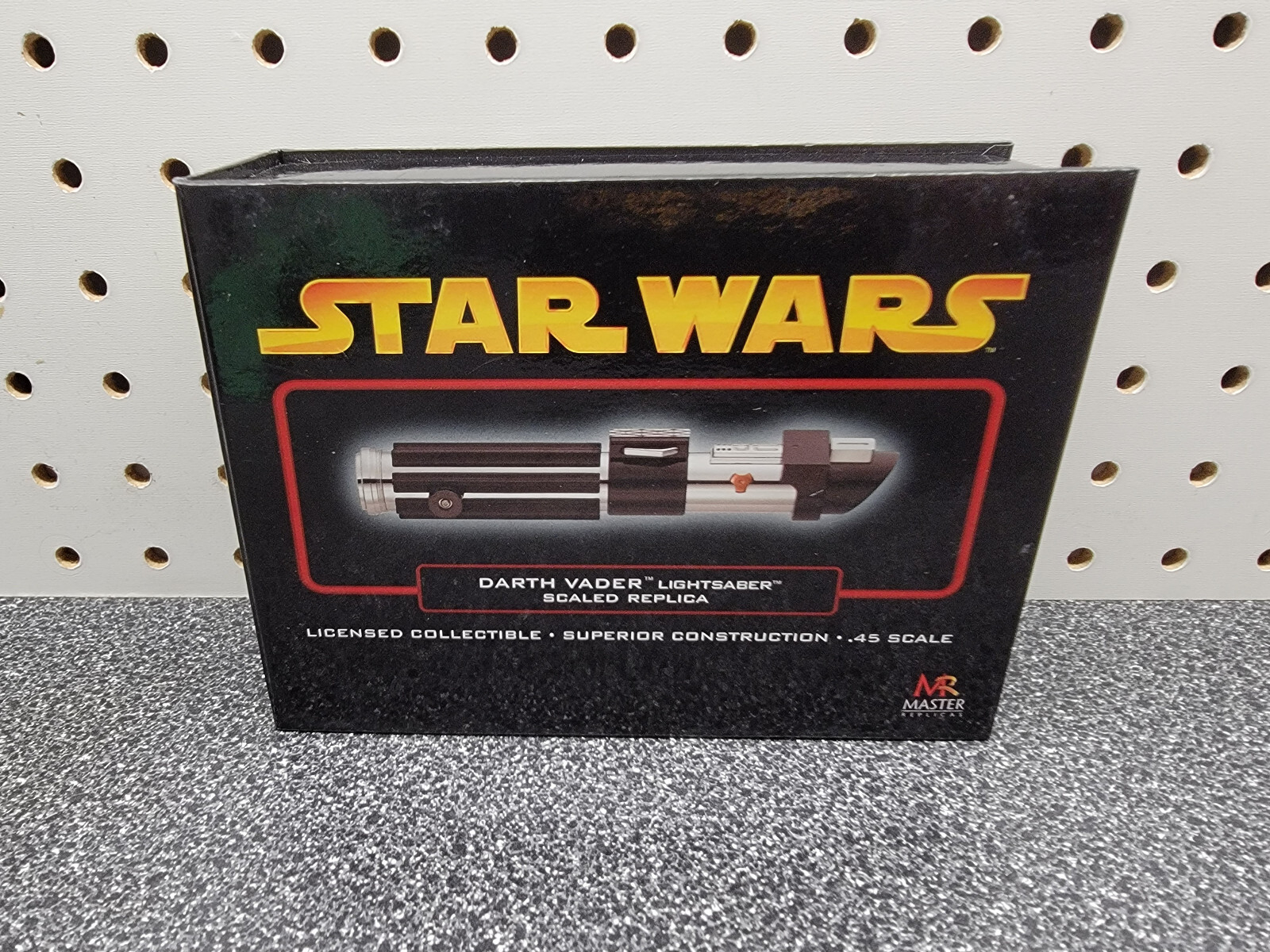 STAR WARS ライトセーバー「0.45 scale」 Review #27: Obi-Wan Kenobi .45 Scale Lightsaber Hilts - YouTube