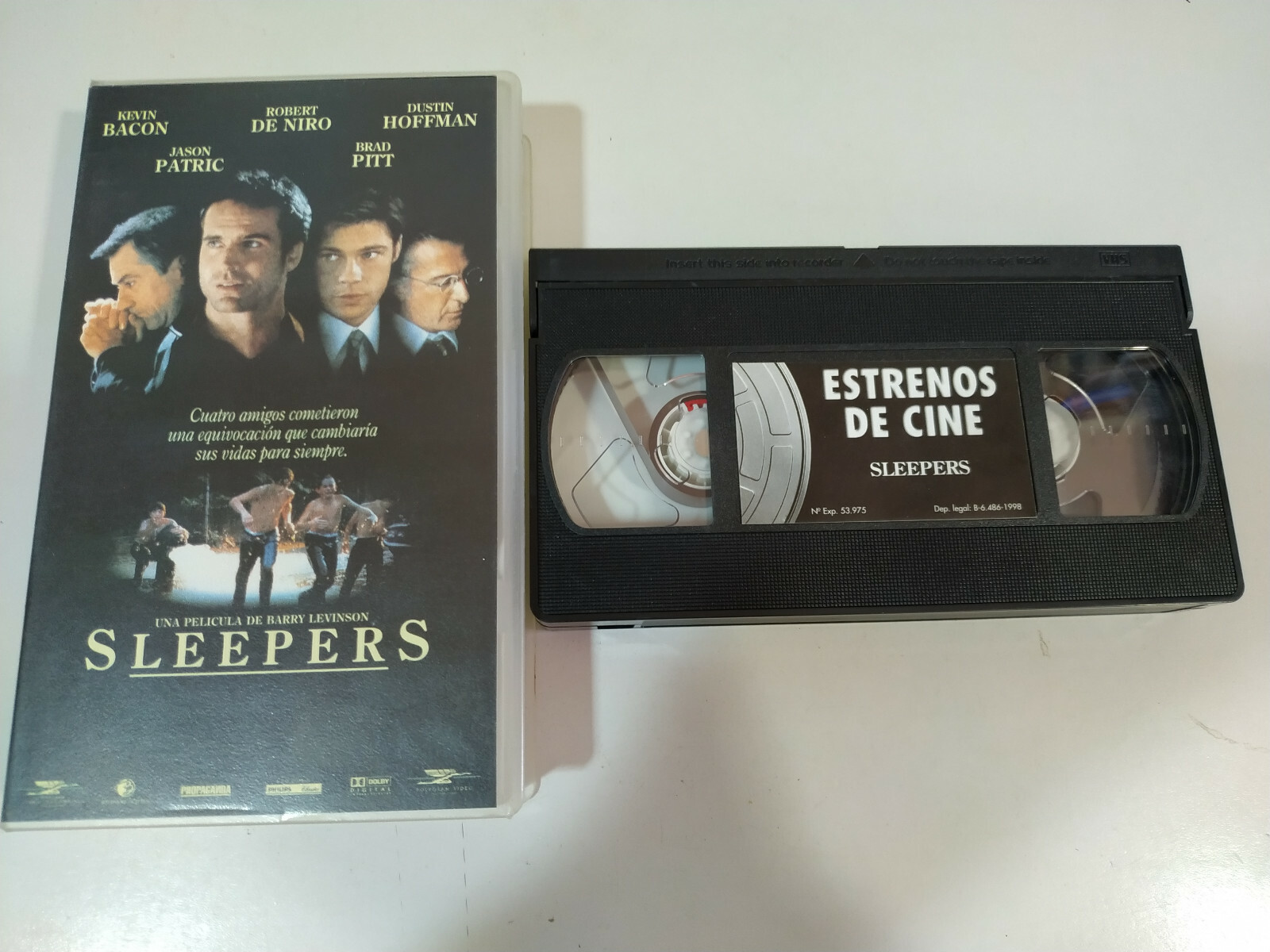 Sleepers (VHS) – Film über Freundschaft, Rache & Verlorene Jugend, Mit Starbesetzung