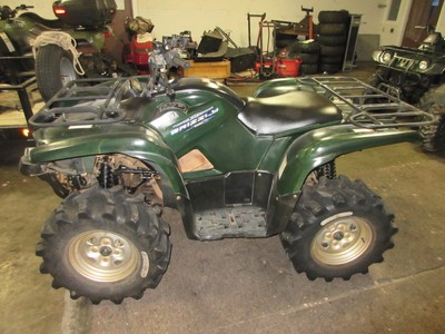 2011 YAMAHA GRIZZLY 700 efi eps 4X4 RUNS AWESOME 2X4 OR 4X4 winch and big tires