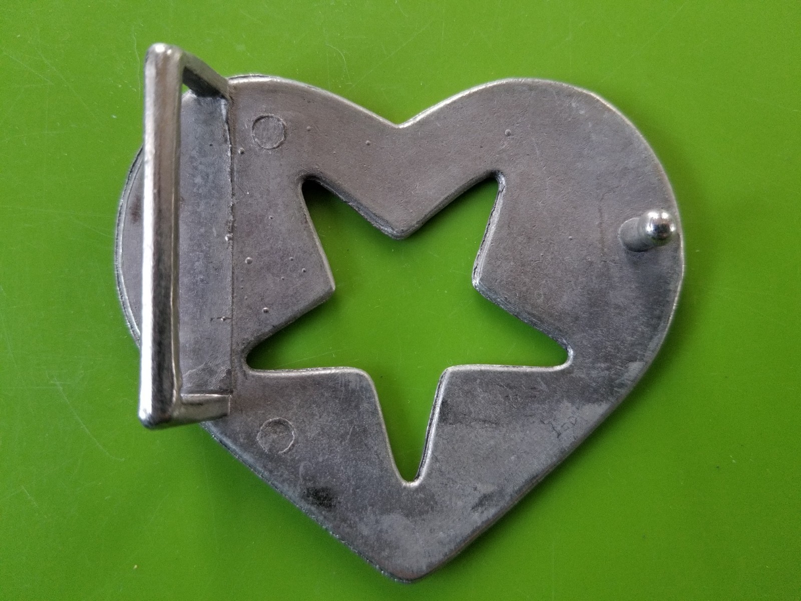 Silvertone Heart Belt Buckle with Cut Out 5 Point Star and Flower Border