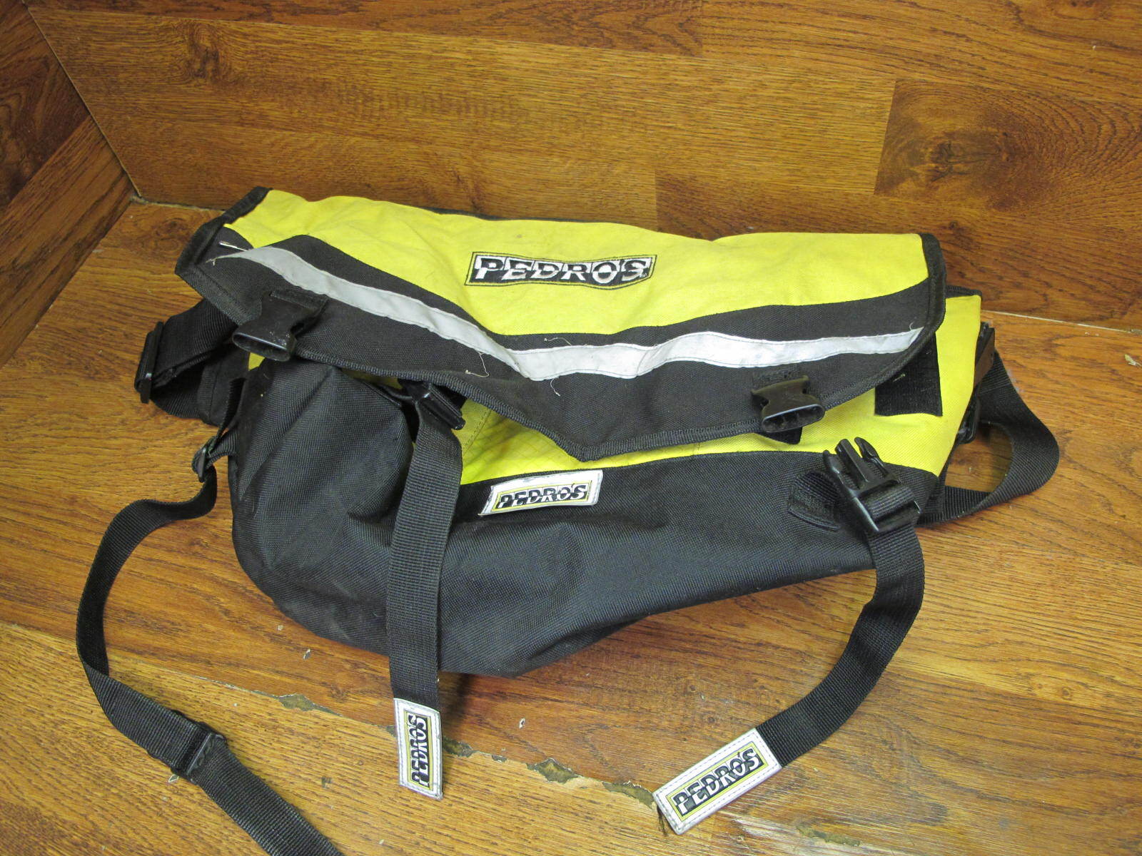 ★PEDRO Morris Messenger Bag メッセンジャーバック/送料込 マンハッタンポーテージ レッドレーベル ショルダーバッグ