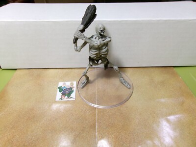 =Dungeons and Dragons Miniatures BONEYARD Hill Giant Skeleton 32/45=