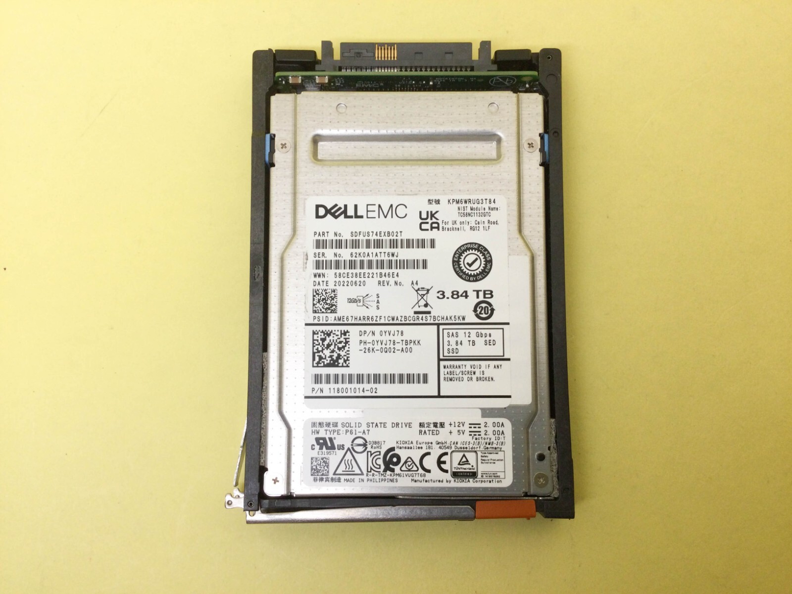 YVJ78 DELL EMC 3.84TB SAS 12Gbps 2.5in SED SSD 0YVJ78
