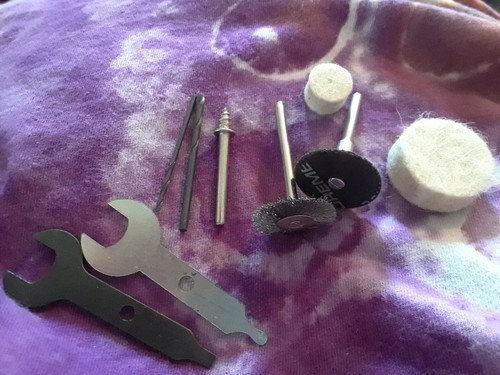 DREMEL ACCESSORIES. Polishers. Drill bits. Aggressive stemmed grinders. Sanders.