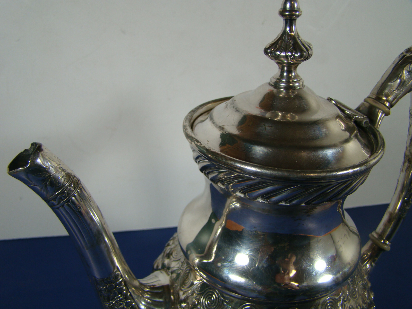 19th c. Victorian Reed & Barton Hi Relief Repousse Coffee