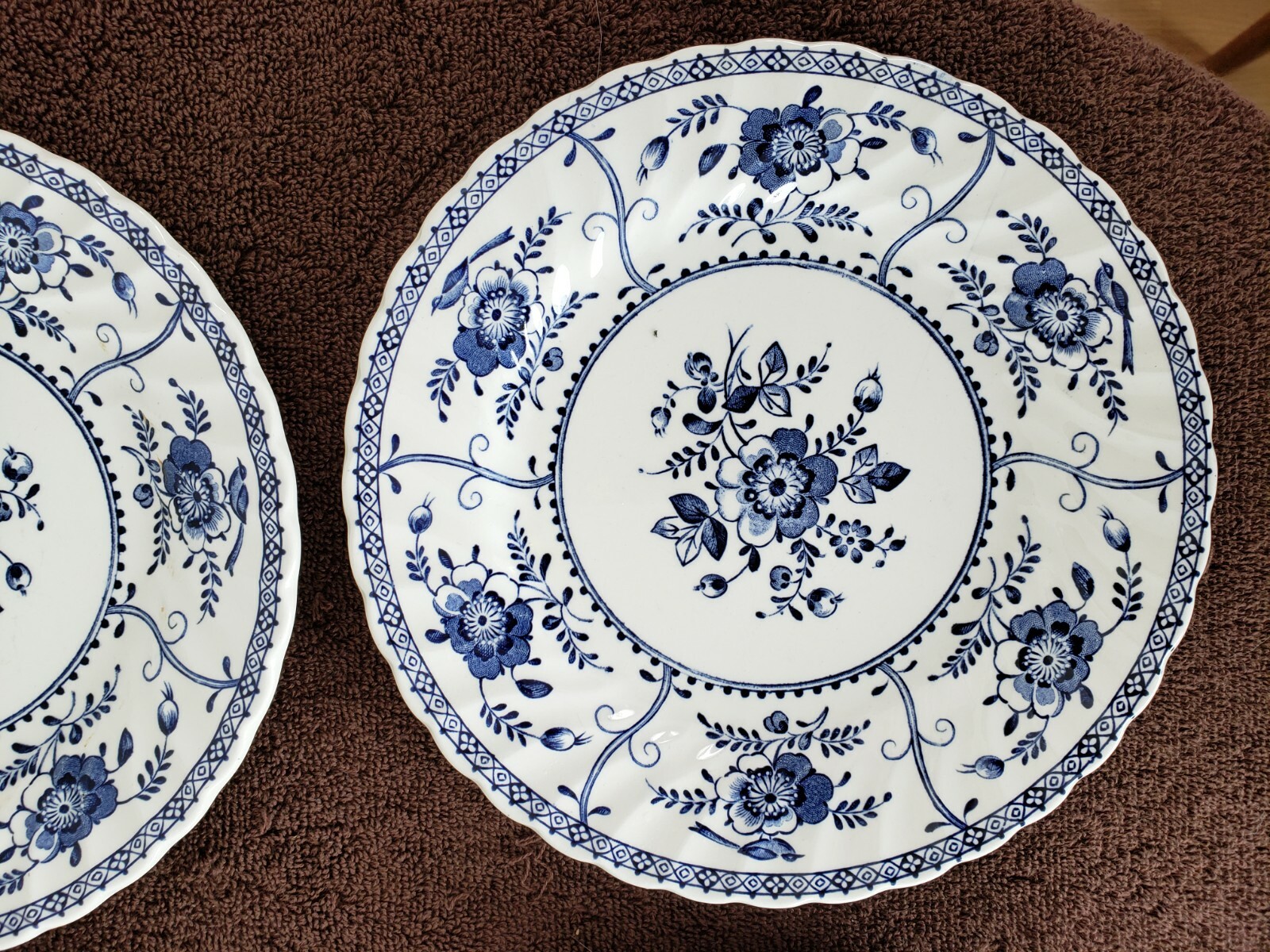 4 Vtg Johnson Brothers England INDIES Ironstone Salad Plates Blue and White